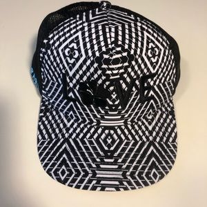 Rare! Hapari surfer hat with LOVE logo